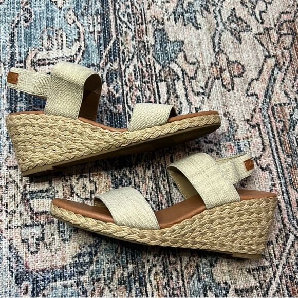 Tommy Bahama Sakura Stretch-Raffia Wedges Size 9.5 Natural Tan - Picture 11 of 12